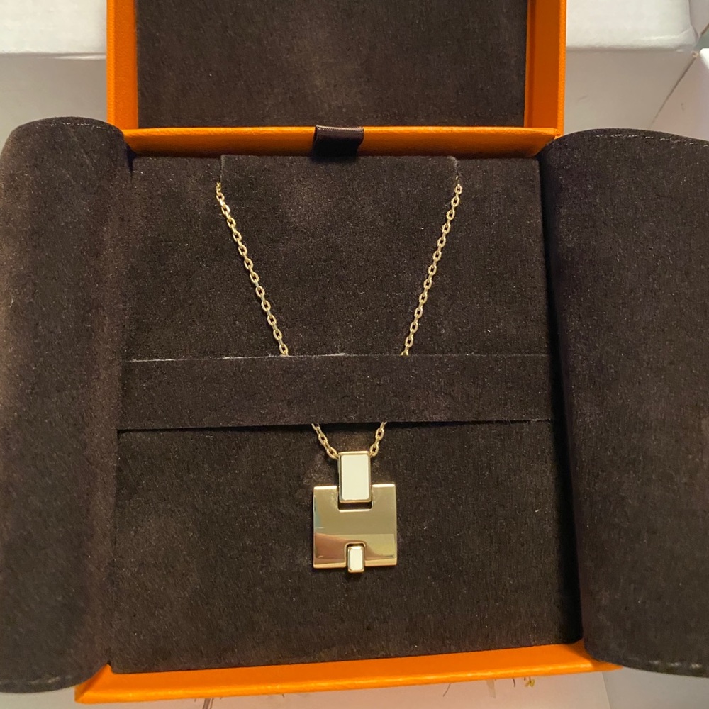 Hermès necklace